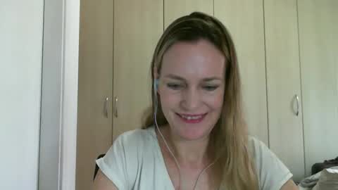 Anny online show from 30, 1, 2025