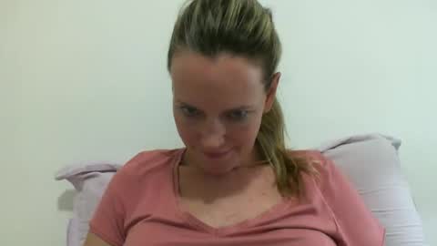 Anny online show from 13, 2, 2025