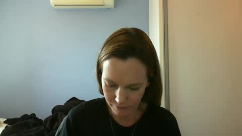 Anny online show from 8, 9, 2025