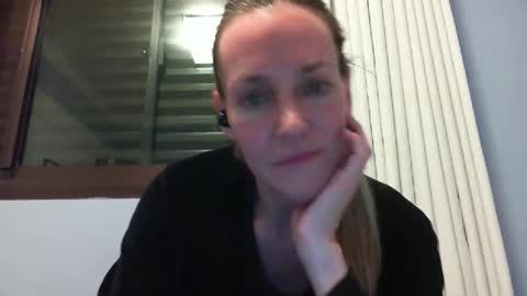Anny online show from 4, 10, 2025