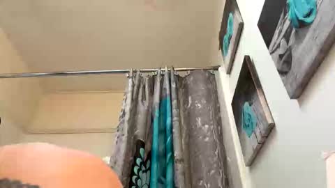 Snapshot of crazydill28 chatting on 3, 11, 2025 crazydill28 online show from 3, 11, 2025