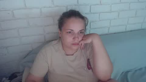 Crazyy Girl  online show from 18, 9, 2025