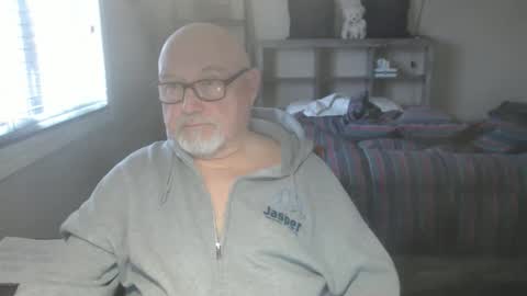 Creamormilk online show from 1, 2, 2026