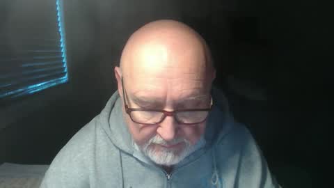 Creamormilk online show from 4, 2, 2026