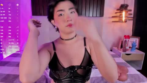 creamy_angelo online show from 18, 11, 2025