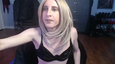 Sylvia online show from 26, 2, 2025
