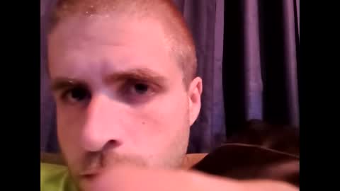 Snapshot of creamydilf11 chatting on 27, 10, 2025 creamydilf11 online show from 27, 10, 2025