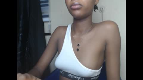 creamyxmuffin online show from 7, 3, 2025
