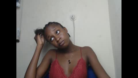 creamyxmuffin online show from 12, 3, 2025