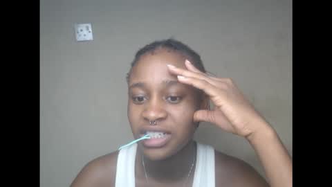 creamyxmuffin online show from 9, 9, 2025