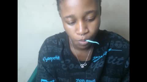 creamyxmuffin online show from 15, 9, 2025