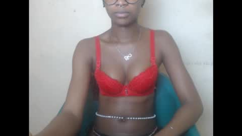 creamyxmuffin online show from 20, 9, 2025