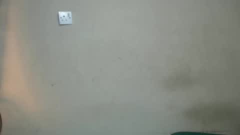 creamyxmuffin online show from 26, 9, 2025