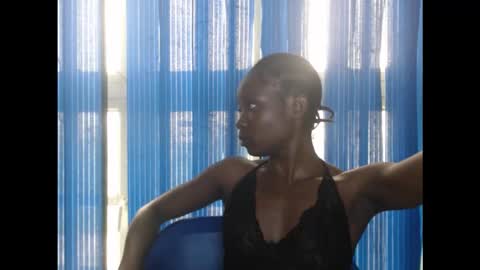 Snapshot of creamyxsugar chatting on 19, 9, 2025 creamyxsugar online show from 19, 9, 2025