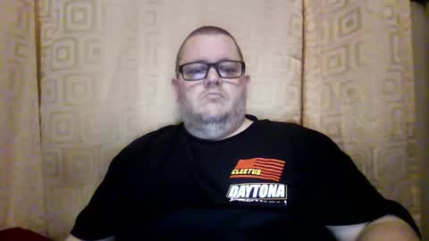 Snapshot of creeeping_death chatting on 17, 2, 2026 The hopeless romantic online show from 17, 2, 2026