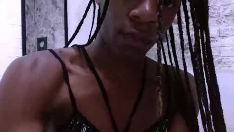 CriisBrown  online show from 21, 11, 2025