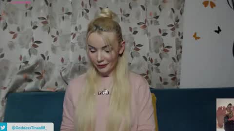 cris_tinne online show from 30, 9, 2025