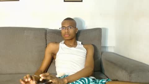 criss_zuri online show from 21, 10, 2025