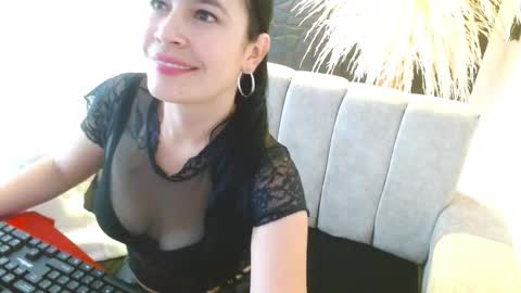 Snapshot of cristal1609 chatting on 10, 10, 2025 cristal1609 online show from 10, 10, 2025