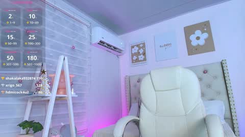 Cristal  online show from 24, 12, 2024
