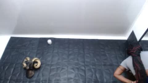 Snapshot of cristal_smith06 chatting on 15, 12, 2025 Hanna online show from 15, 12, 2025