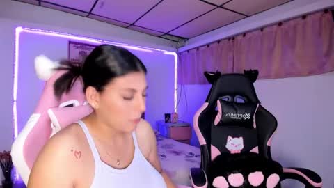 Snapshot of cristal_smith20 chatting on 14, 3, 2026 cristal_smith20 online show from 14, 3, 2026