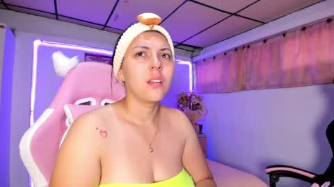 Snapshot of cristal_smith20 chatting on 27, 3, 2026 cristal_smith20 online show from 27, 3, 2026