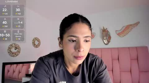 cristal online show from 3, 3, 2025