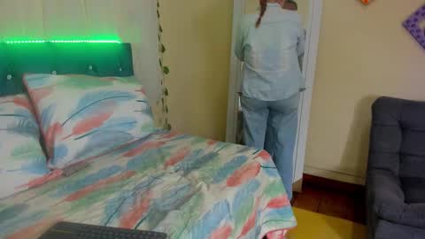 cristal walker online show from 22, 10, 2025