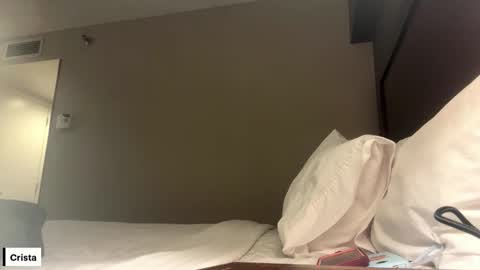 Snapshot of cristasworldxoxo chatting on 2, 10, 2025 Crista online show from 2, 10, 2025