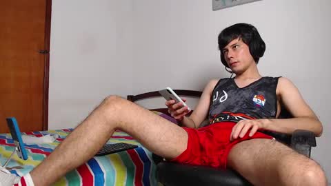 Snapshot of cristian_ortiz_1 chatting on 19, 12, 2024 Cristian online show from 19, 12, 2024