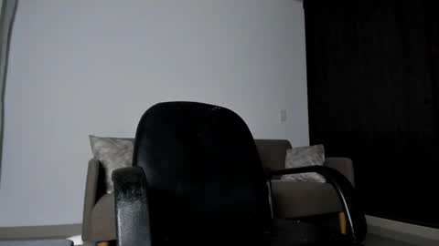 Snapshot of cristian_ortiz_1 chatting on 8, 9, 2025 Cristian online show from 8, 9, 2025