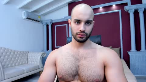 Cristobal Alzate online show from 6, 1, 2025