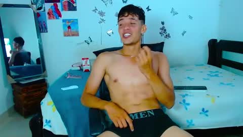 Snapshot of cristofer_hot98 chatting on 20, 2, 2025 Cristofer online show from 20, 2, 2025