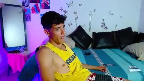 Snapshot of cristofer_hot98 chatting on 12, 3, 2025 Cristofer online show from 12, 3, 2025