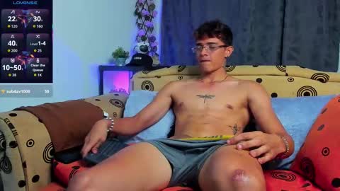 Snapshot of cristofer_hot98 chatting on 8, 11, 2025 Cristofer online show from 8, 11, 2025