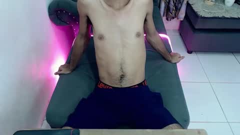 Snapshot of crocodale chatting on 20, 9, 2025 crocodale online show from 20, 9, 2025