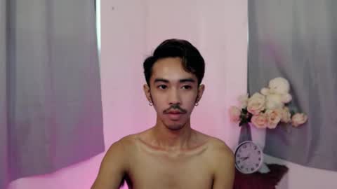 Snapshot of crocodale chatting on 12, 10, 2025 crocodale online show from 12, 10, 2025