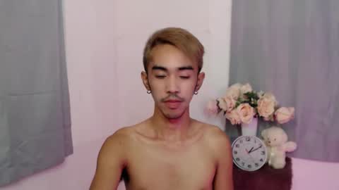 Snapshot of crocodale chatting on 26, 10, 2025 crocodale online show from 26, 10, 2025