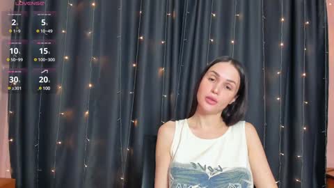 Snapshot of cross_the_line chatting on 22, 1, 2025 xx Amina xx online show from 22, 1, 2025