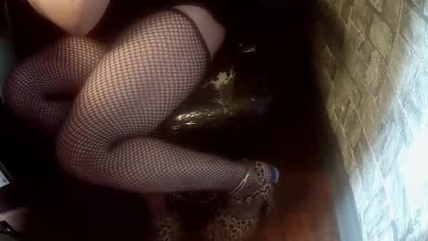 crossdresser krystal online show from 29, 9, 2025