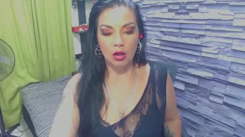 Snapshot of cruela_deviil chatting on 27, 2, 2025 cruela_deviil online show from 27, 2, 2025