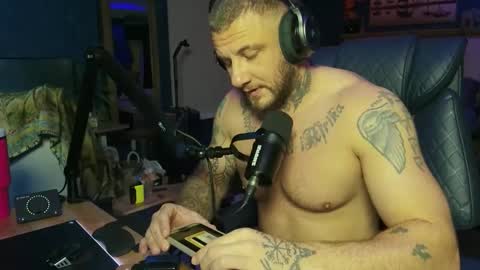 Crush Daddy online show from 4, 2, 2026