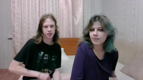 Crystal and Marcl online show from 9, 12, 2024