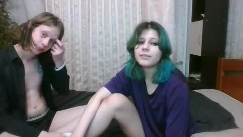 Crystal and Marcl online show from 23, 1, 2025