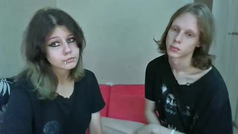 Snapshot of crystal_porn_love chatting on 17, 10, 2025 Crystal and Marcl online show from 17, 10, 2025