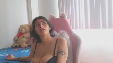 Crystal Blaze online show from 7, 11, 2025