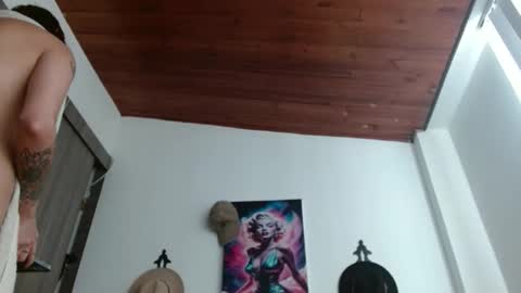 Crystal Blaze online show from 20, 2, 2026