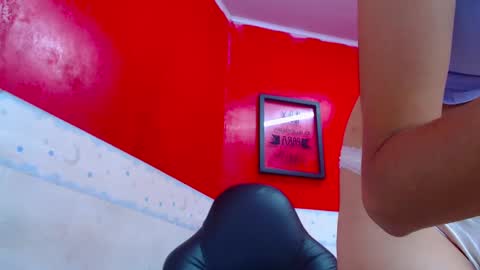 Snapshot of crystal_walls chatting on 13, 1, 2025 I AM CRYSTAL online show from 13, 1, 2025