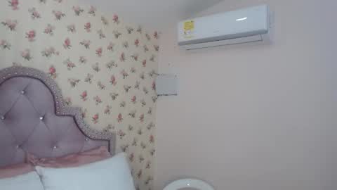 Milf Latina online show from 16, 3, 2026